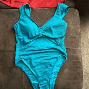 Bathing suit for woman’s . Nice sweetheart top